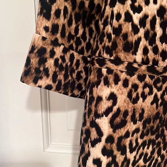 Express Cheetah Blazer - Picture 2 of 7